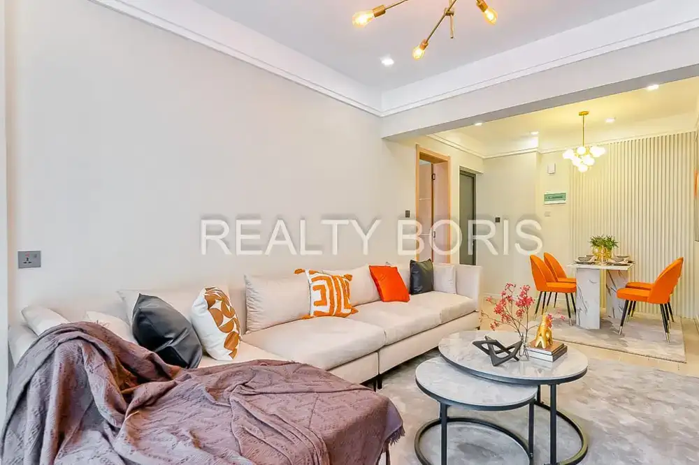 LUXURIOUS 2 BEDROOM IN LAVINGTON