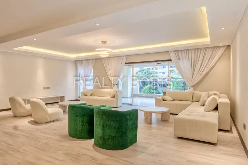 LUXURIOUS 3 BEDROOM PENTHOUSE IN RIVERSIDE — Riverside