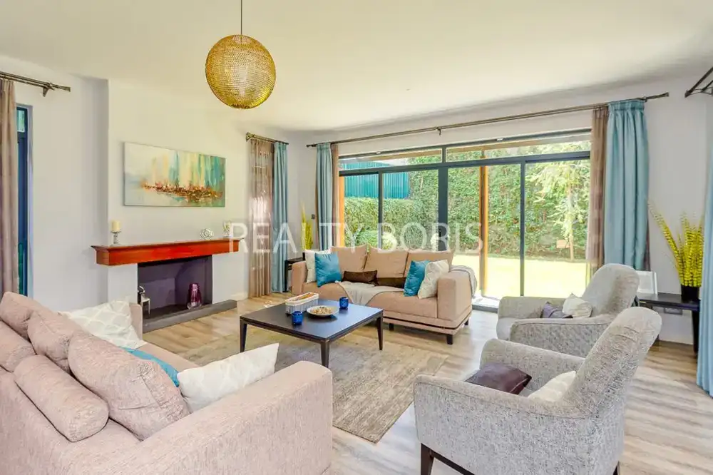 LUXURIOUS 3 BEDROOM TOWNHOUSE IN RUNDA — runda