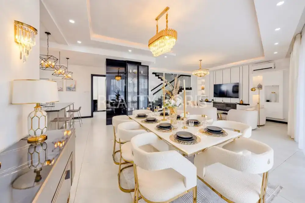 LUXURIOUS 4 BEDROOM DUPLEX CONDO IN WESTLANDS — Westlands